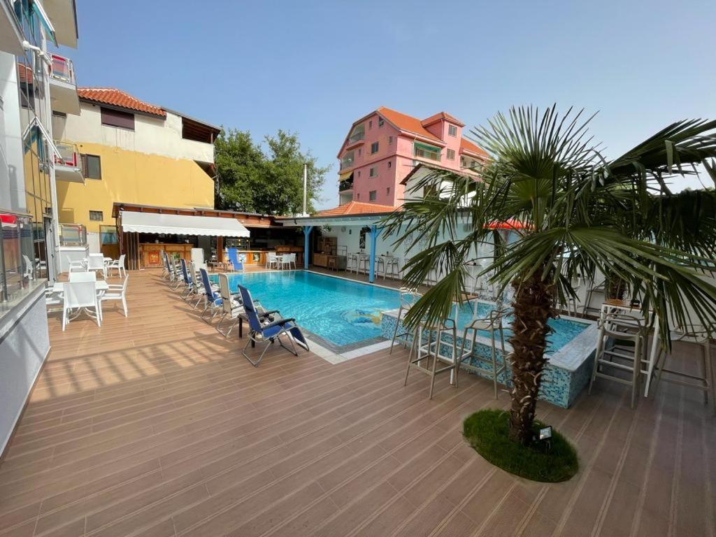 Hotel Brian Velipojë Exterior foto