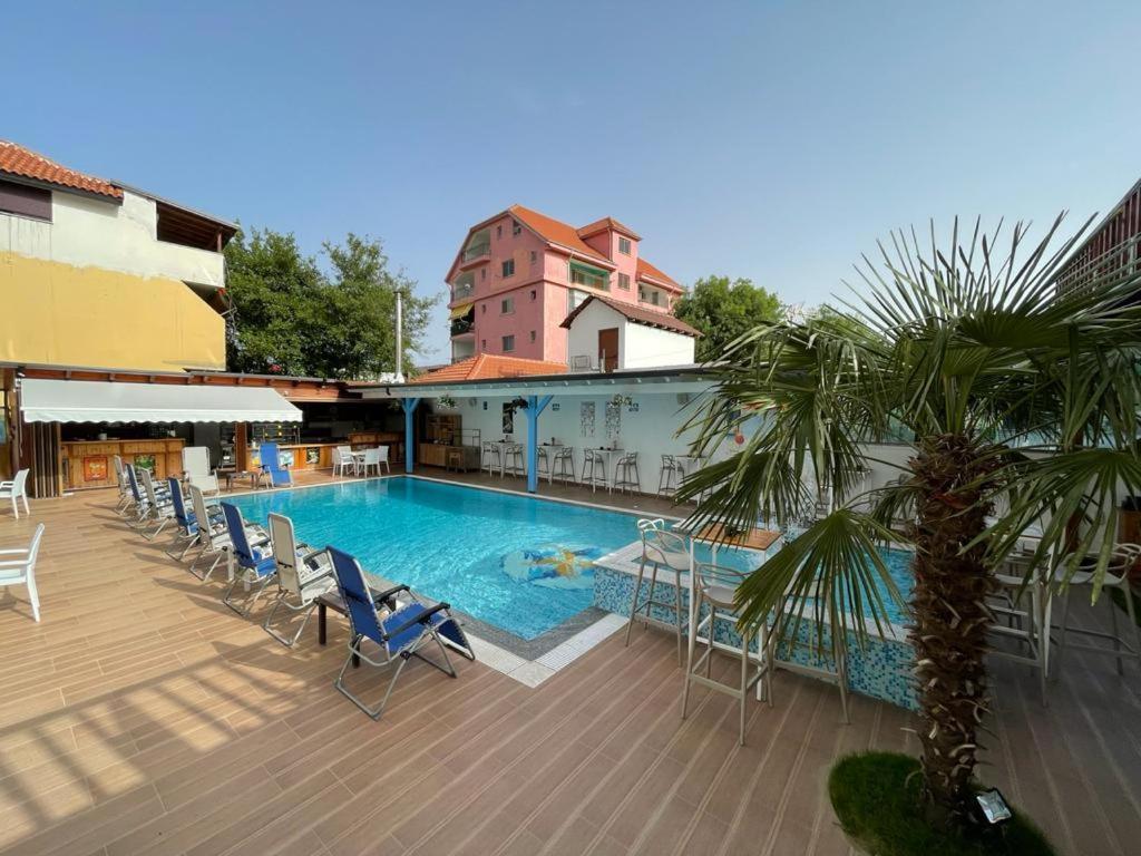 Hotel Brian Velipojë Exterior foto